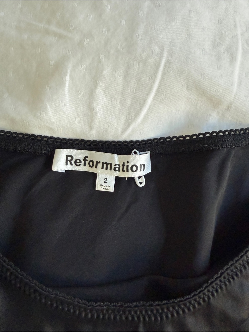 Reformation Layla Silk Skirt size 2 - Picture 3 of 3